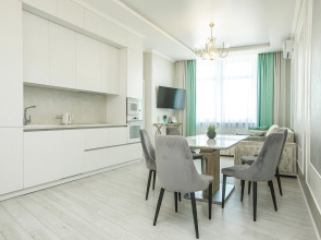 Апартаменты 3х комнатные Vip Репина 4 Центр