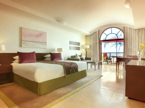 Отель JA The Resort - JA Palm Tree Court