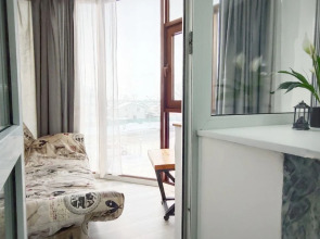 Квартира Guru c лаундж зоной на балконе