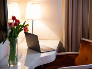 Отель Crystal Hotel Belgrade