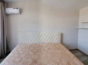 Апартаменты Holiday House 6