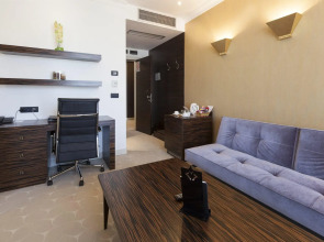 Отель Crystal Hotel Belgrade