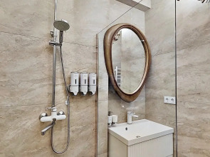 Апартаменты на Декабристов 5