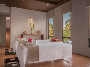 Курортный отель The District Boracay