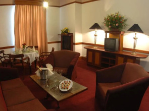 Отель Grand Hotel Nuwara Eliya