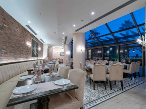 Royal Teos Thermal Resort Clinic & Spa (Halal Hotel)