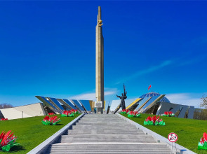 Апартаменты с балконом на Скрыганова