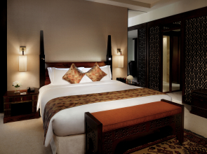 Отель Palace Downtown