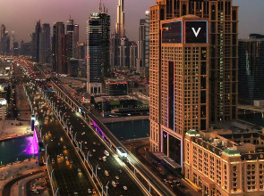 Отель V Hotel Dubai Curio Collection by Hilton