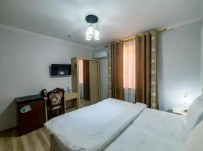 Отель Khans Palace