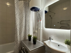 Апартаменты Бульвар Платова 7