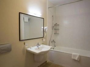 Отель Atyrau Dastan