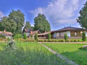 Гостевой дом Загородный Комплекс Слобода