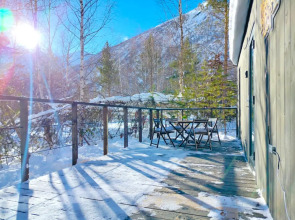 Коттедж Премиум с Терассой и Красивым Видом в Терсколе от Квартирукинг