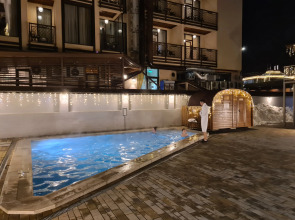 Апартаменты с бассейном и баней