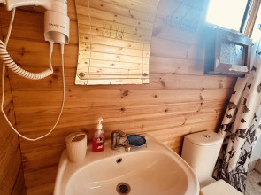 Гостевой Дом  Домики Набережная Виктория 100 м от моря