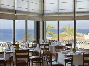 Отель Creta Maris