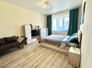 Квартира Garnet Apartments Уют