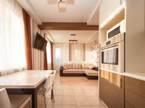 Апартаменты на Романа Брянского 8/1