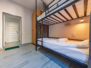 Хостел Все Свои