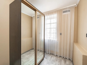 Апартаменты Трехкомнатные в самом центре города на Фокина 19