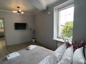 Апартаменты на Краснофлотской с видом на замок