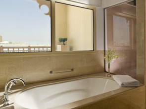 Grand Hyatt Doha Hotel & Villas