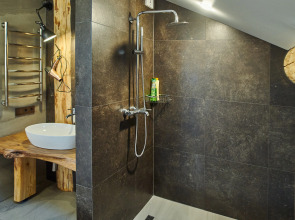 Шале Кедр 760, 5 спален, 12 гостей с бассейном и баней