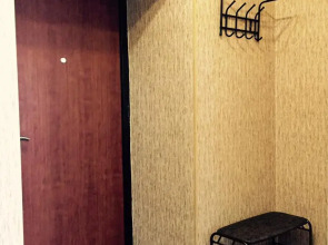 Апартаменты Однокомнатные на Дуки, 9 этаж, Лошадки