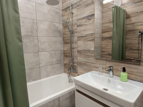 Апартаменты на Академика Сахарова, 79