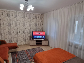 Квартира у Храма Золотая Обитель Будды Шакьямуни