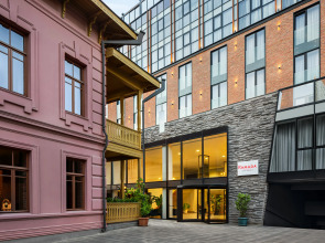 Отель Ramada By Wyndham Tbilisi Old City