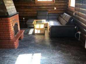 Дом для отдыха с баней и бассейном WoodRay