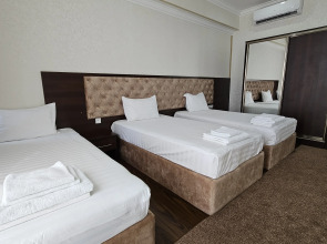 Отель Grand Turon Plaza