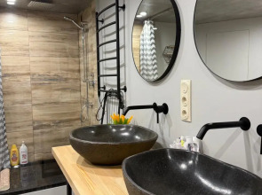 Частный дом Юрта среди сосен