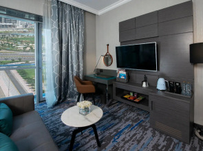 Edge Creekside Hotel