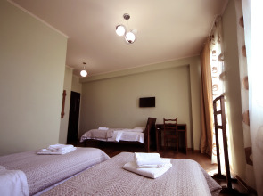 Мини-Отель Kutaisi Globus