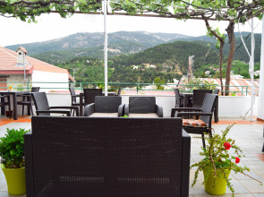 Отель Christys Palace