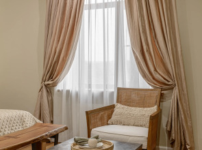 Отель Гермес