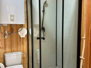 Частный дом Загородный комплекс на берегу реки с баней 1