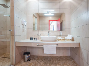 Отель Denis Hotel Tbilisi