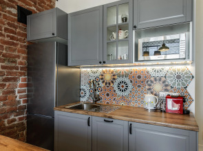 Апартаменты Яркий Лофт с видом на крыши