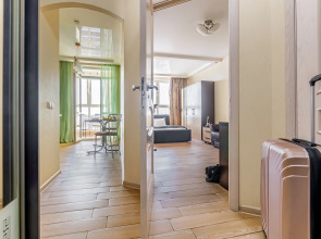 Апартаменты с Камином Угловой Ванной и Видом на Улицу Красную Комфорт с Характером Заселение Круглосуточно by Depart Apart