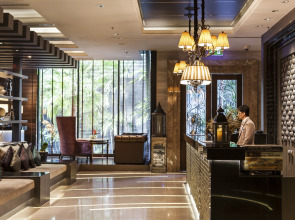 The Continent Hotel Sukhumvit / Asok BTS Bangkok by Compass Hospitality