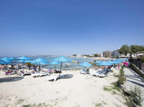 Отель Tuntas Beach Altinkum