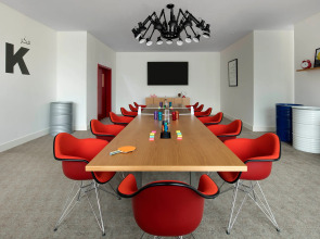 Отель Rove Dubai Marina