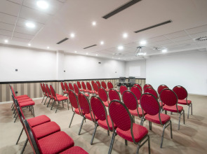 Отель Crystal Hotel Belgrade