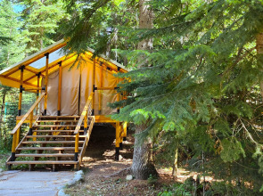 Отель Гoры Village