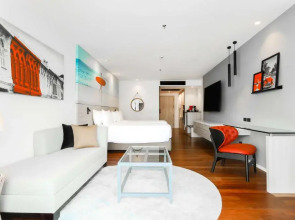 Отель Radisson RED Phuket Patong Beach