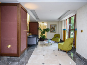 Отель Tiflis Palace